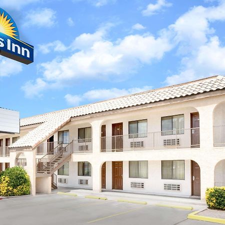 Days Inn By Wyndham Kingman East Экстерьер фото