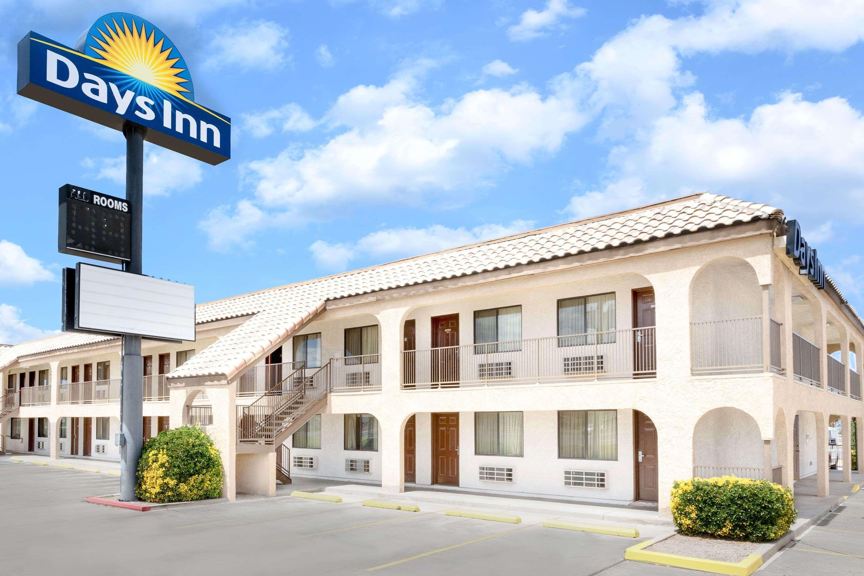 Days Inn By Wyndham Kingman East Экстерьер фото